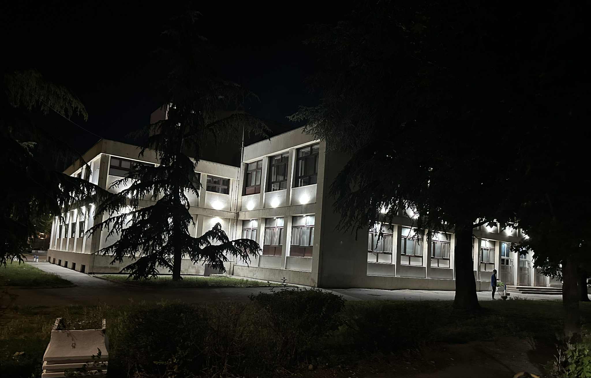 Dom Vojske Niš, osvetljenje